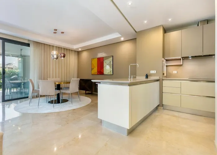 Апартаменты Luxorious Duplex *